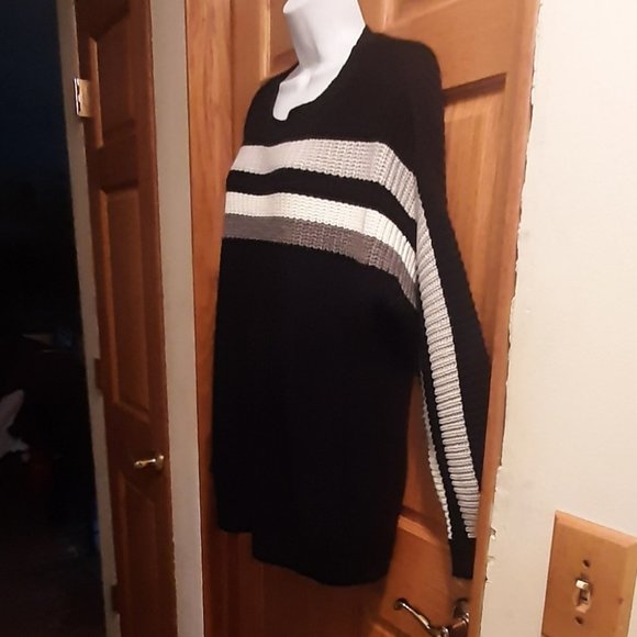 Heavy Weight Sweater - Picture 5 of 6